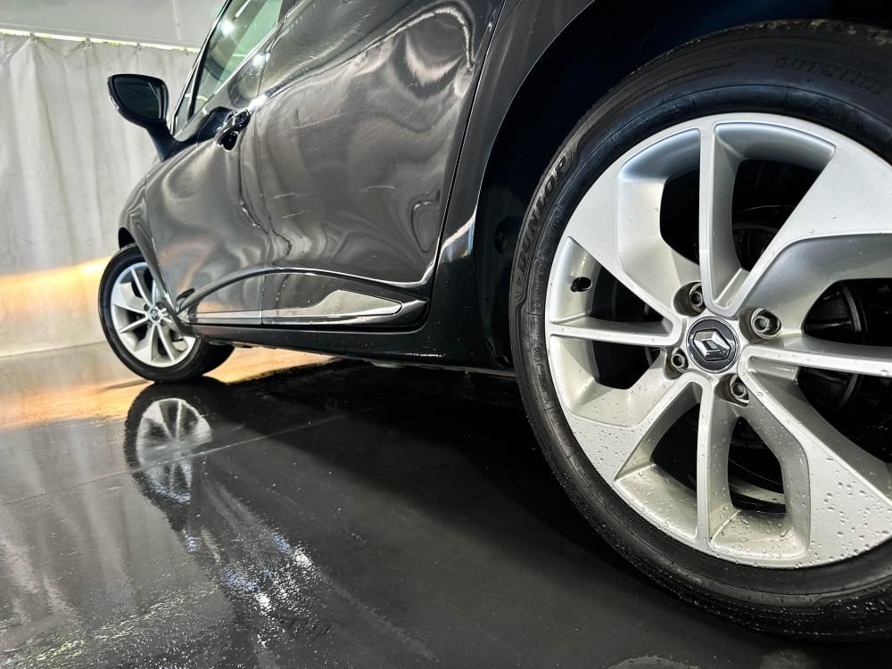 renault-clio-sport-tourer-2017-diesel-1461cc