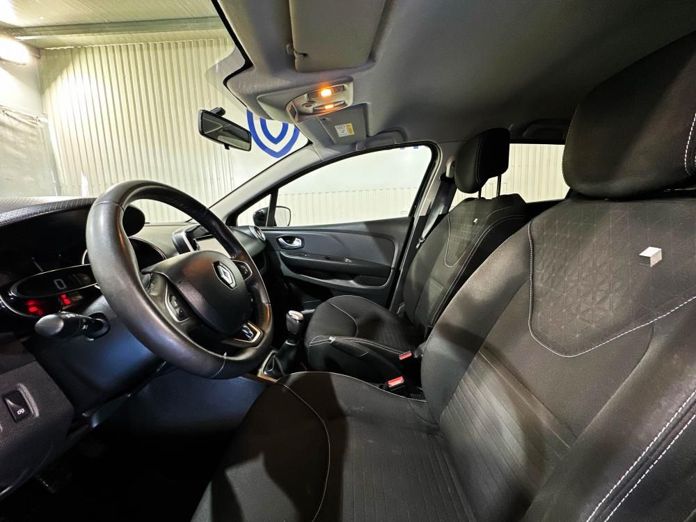 renault-clio-sport-tourer-2017-diesel-1461cc