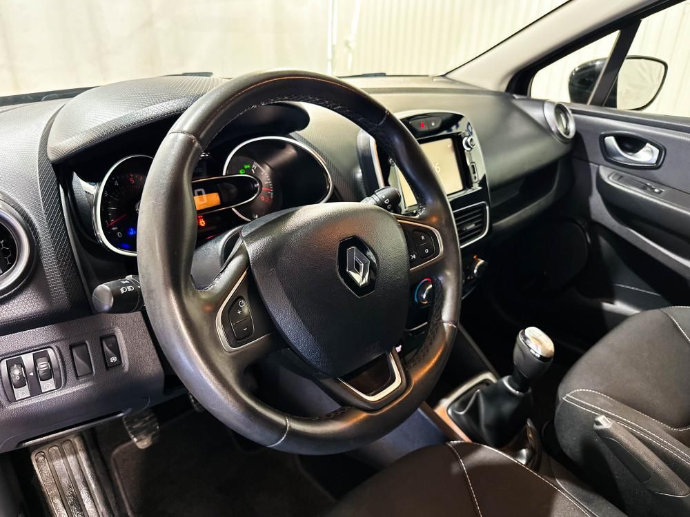 renault-clio-sport-tourer-2017-diesel-1461cc