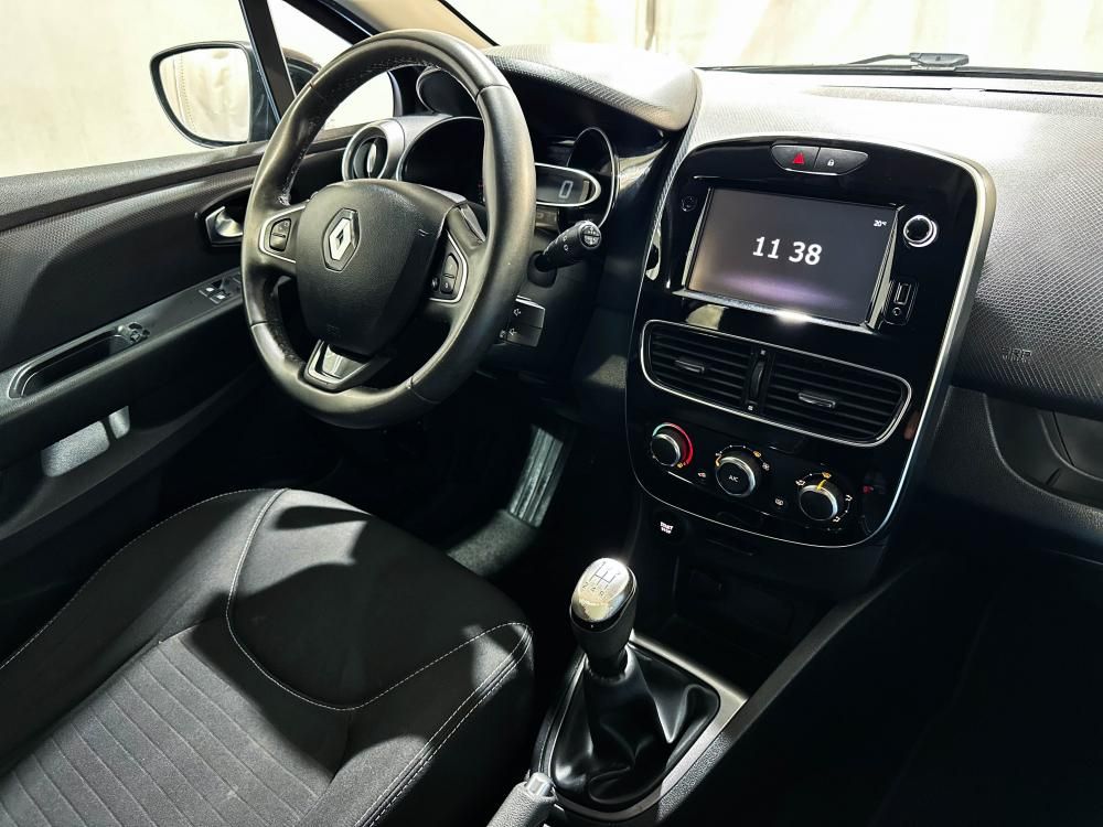 renault-clio-sport-tourer-2017-diesel-1461cc