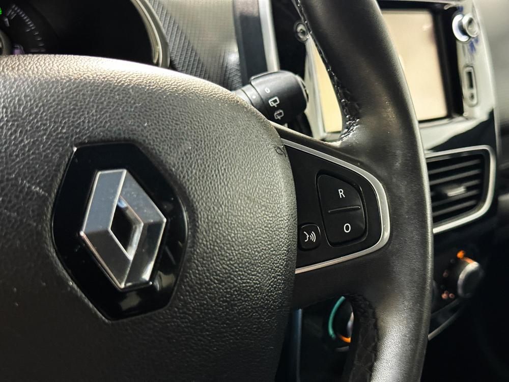 renault-clio-sport-tourer-2017-diesel-1461cc