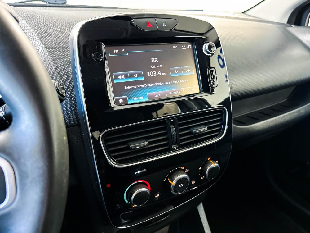 renault-clio-sport-tourer-2017-diesel-1461cc