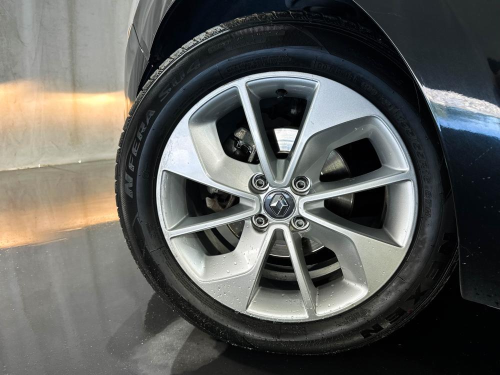 renault-clio-sport-tourer-2017-diesel-1461cc
