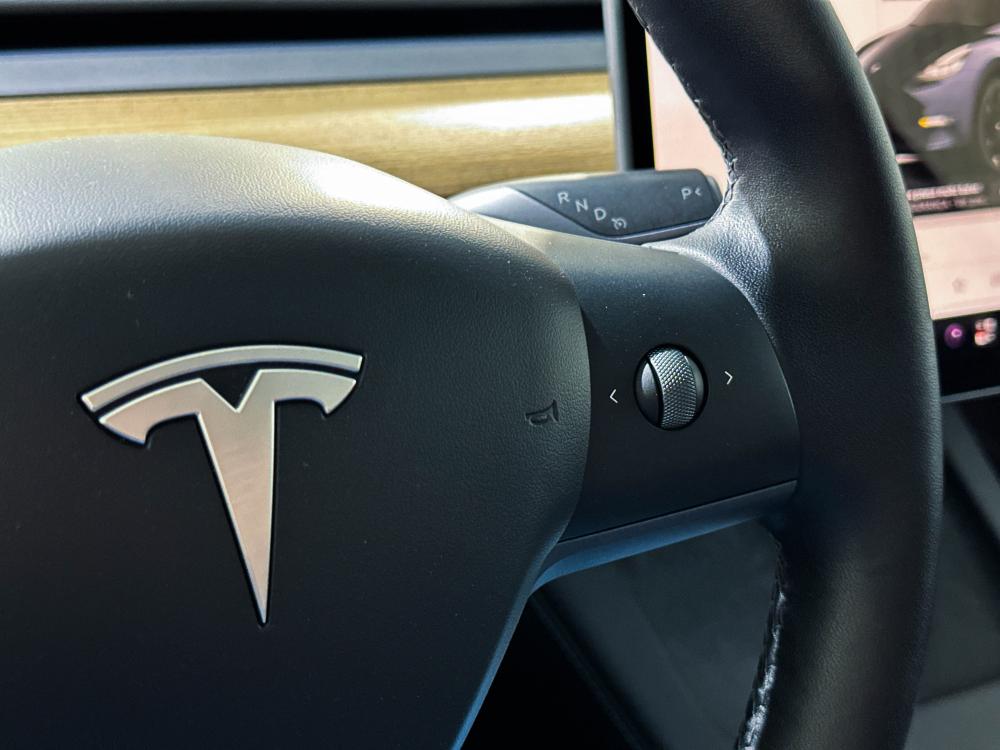 tesla-model-y-2022-eletrico-0cc