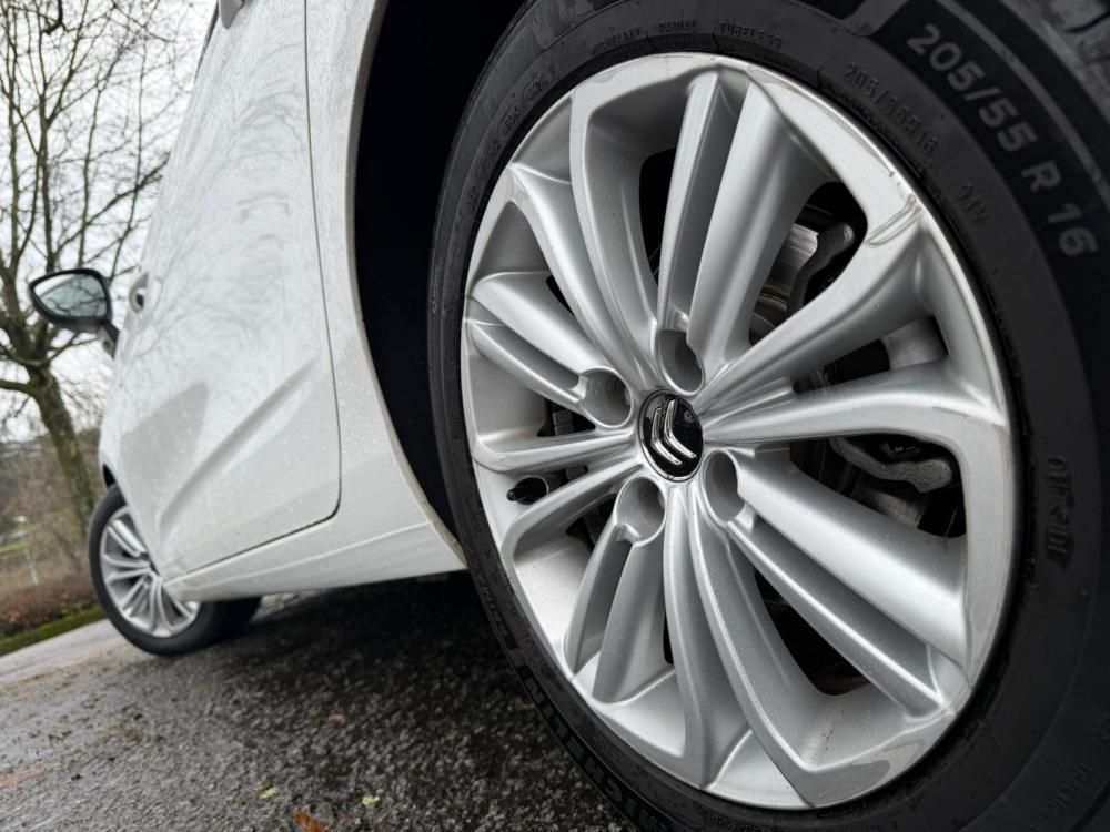 citroen-c4-2015-diesel-1560cc