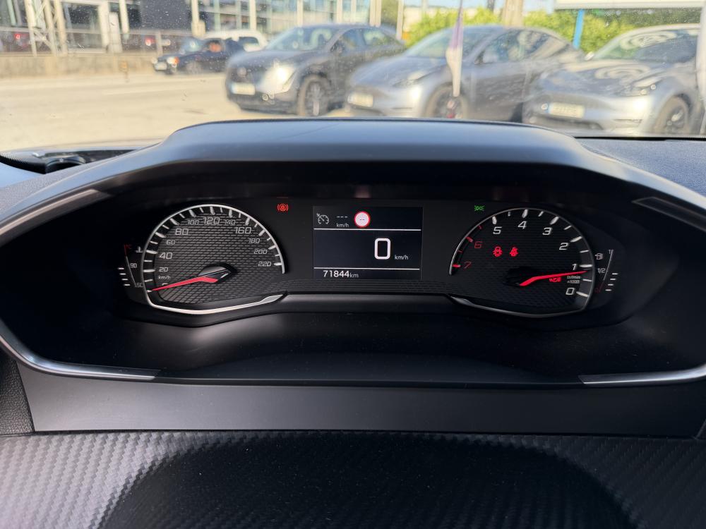 peugeot-2008-2020-gasolina-1199cc
