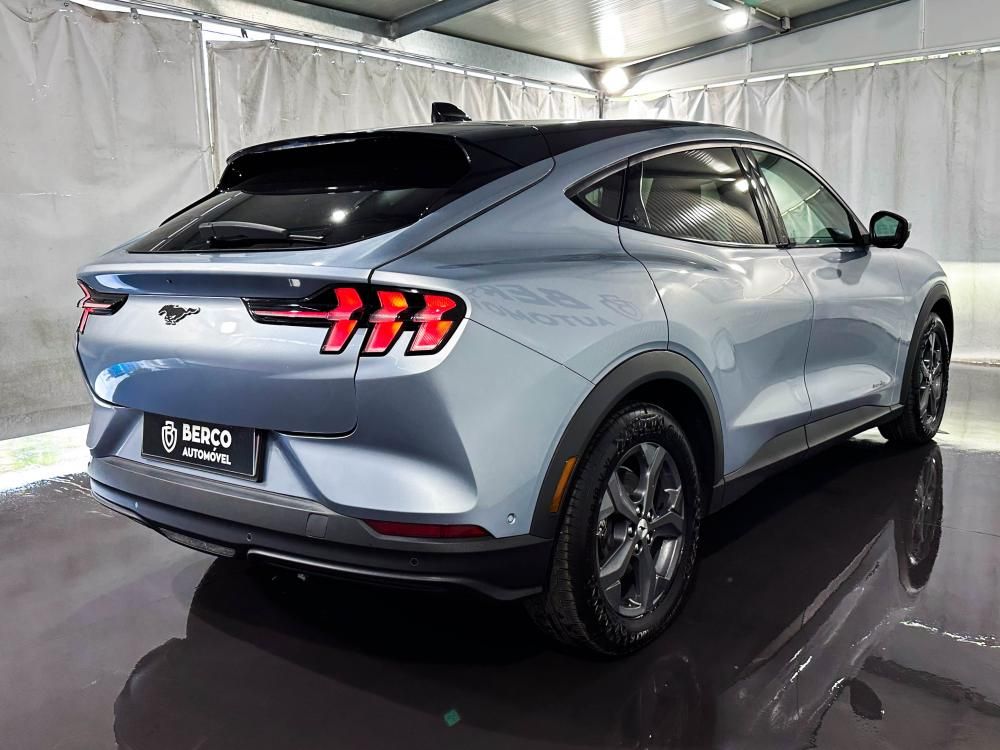 ford-mustang-mach-e-2022-eletrico-0cc