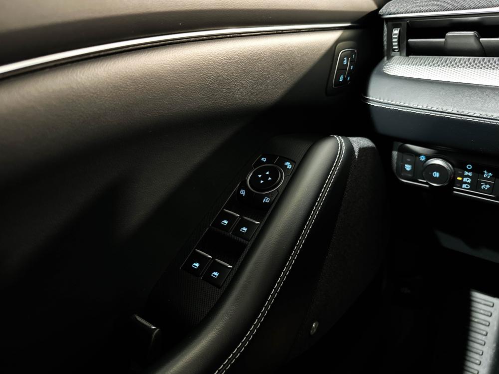 ford-mustang-mach-e-2022-eletrico-0cc