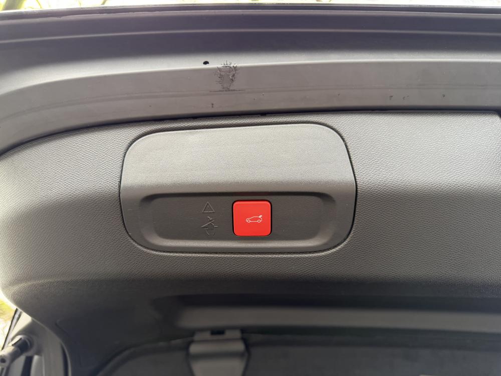 peugeot-408-2023-gasolina-1199cc