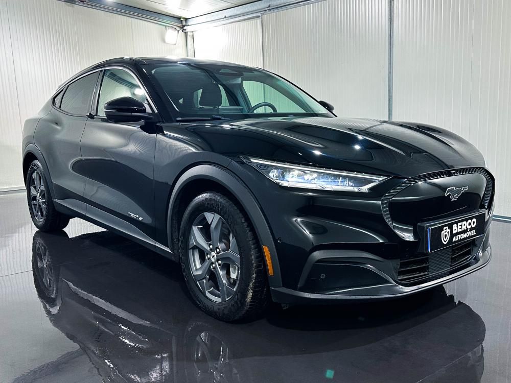 ford-mustang-mach-e-2022-eletrico-0cc