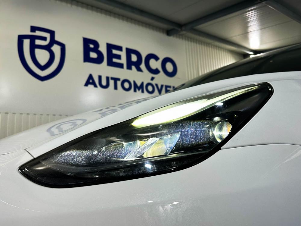 tesla-model-y-2021-eletrico-0cc