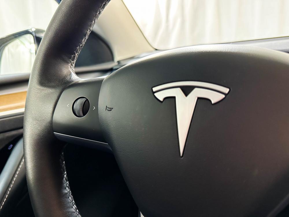 tesla-model-y-2021-eletrico-0cc