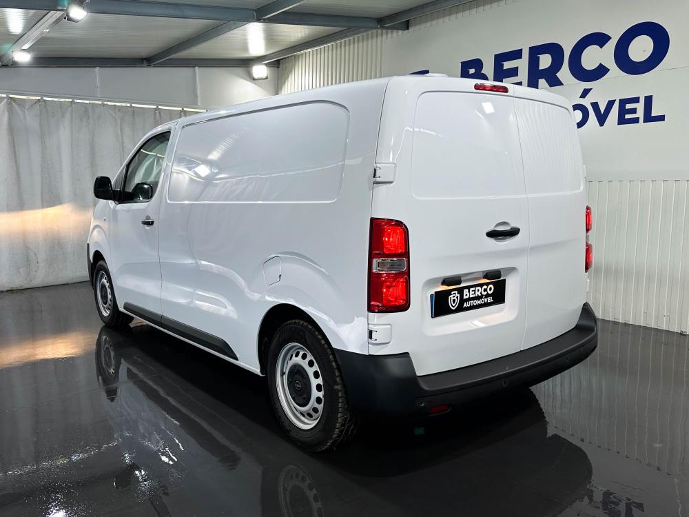 opel-vivaro-2024-diesel-1499cc