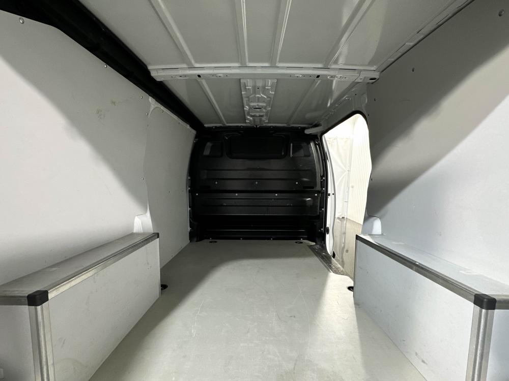 opel-vivaro-2024-diesel-1499cc