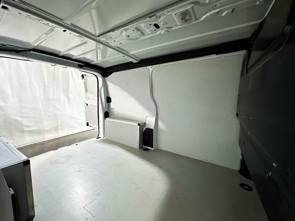 opel-vivaro-2024-diesel-1499cc