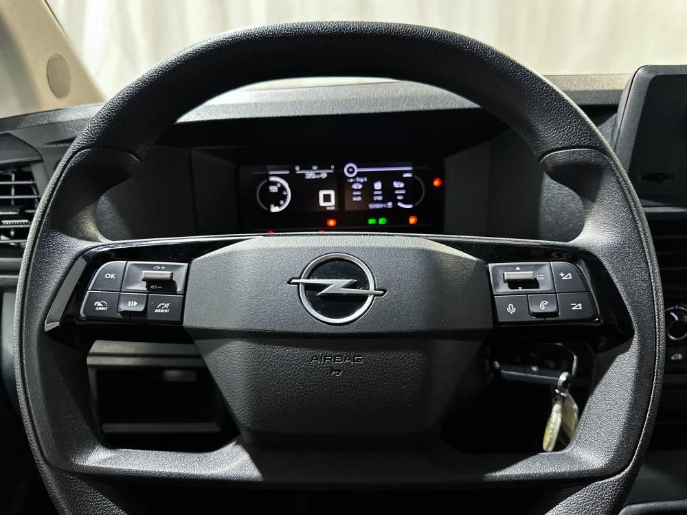 opel-vivaro-2024-diesel-1499cc