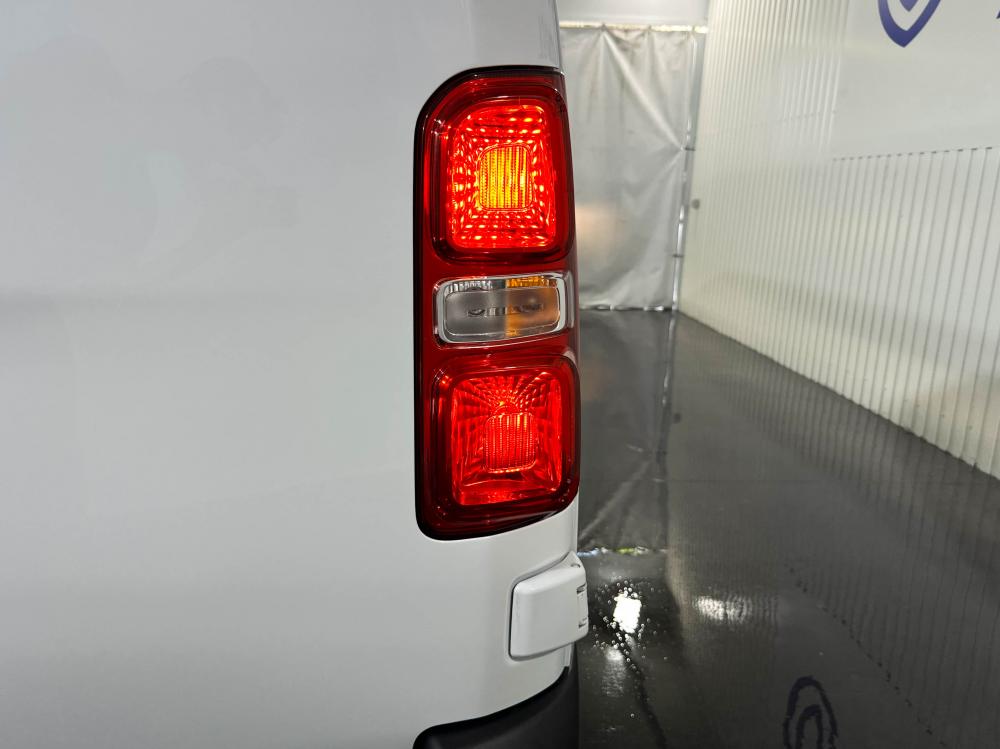 opel-vivaro-2024-diesel-1499cc