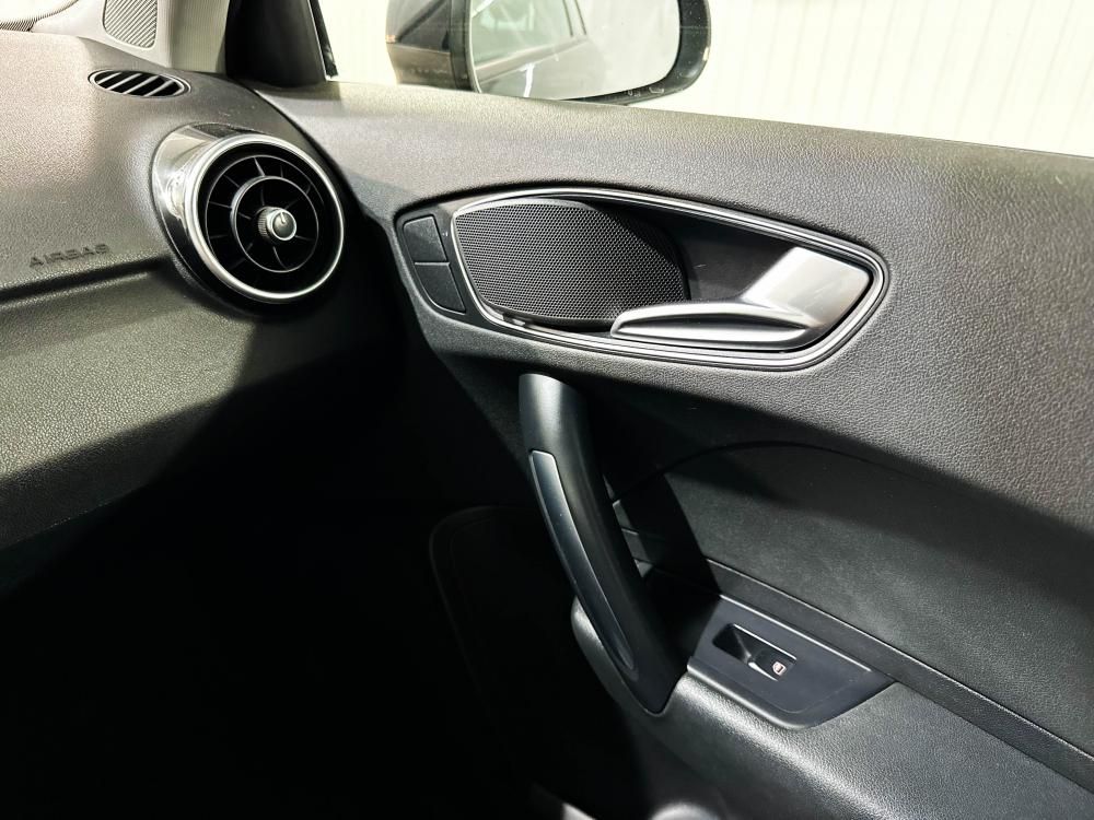 audi-a1-2012-diesel-1598cc