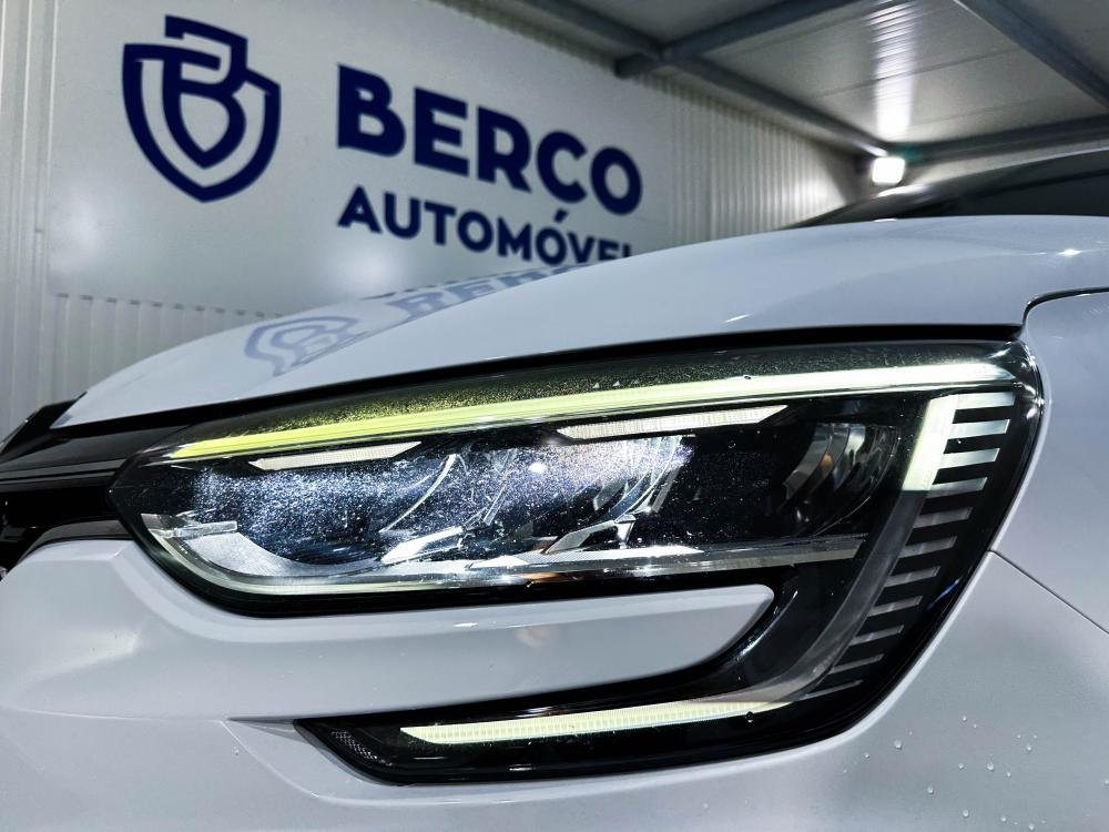renault-megane-2021-hibrido-a-gasolina-1598cc