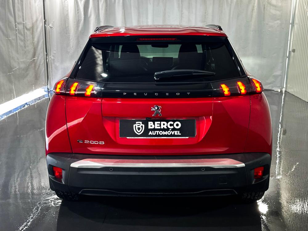 peugeot-e-2008-2021-eletrico-0cc