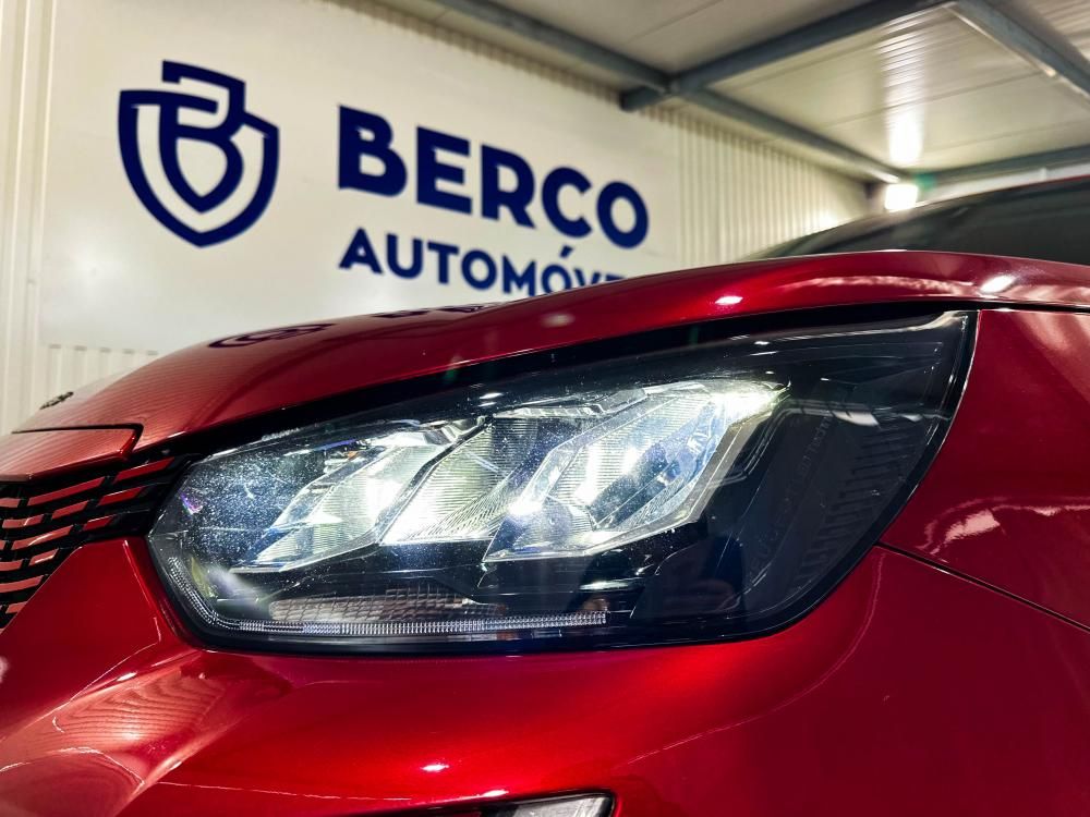 peugeot-e-2008-2021-eletrico-0cc