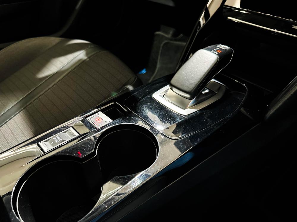 peugeot-e-2008-2021-eletrico-0cc