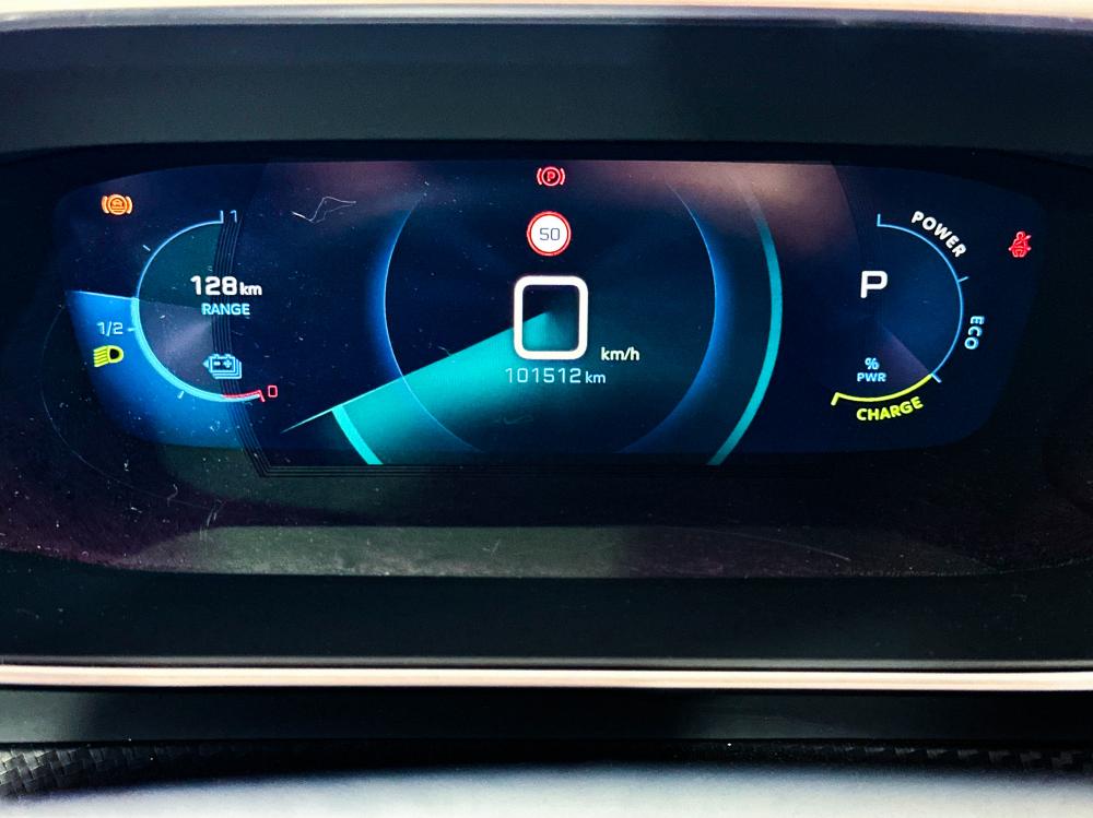 peugeot-e-2008-2021-eletrico-0cc