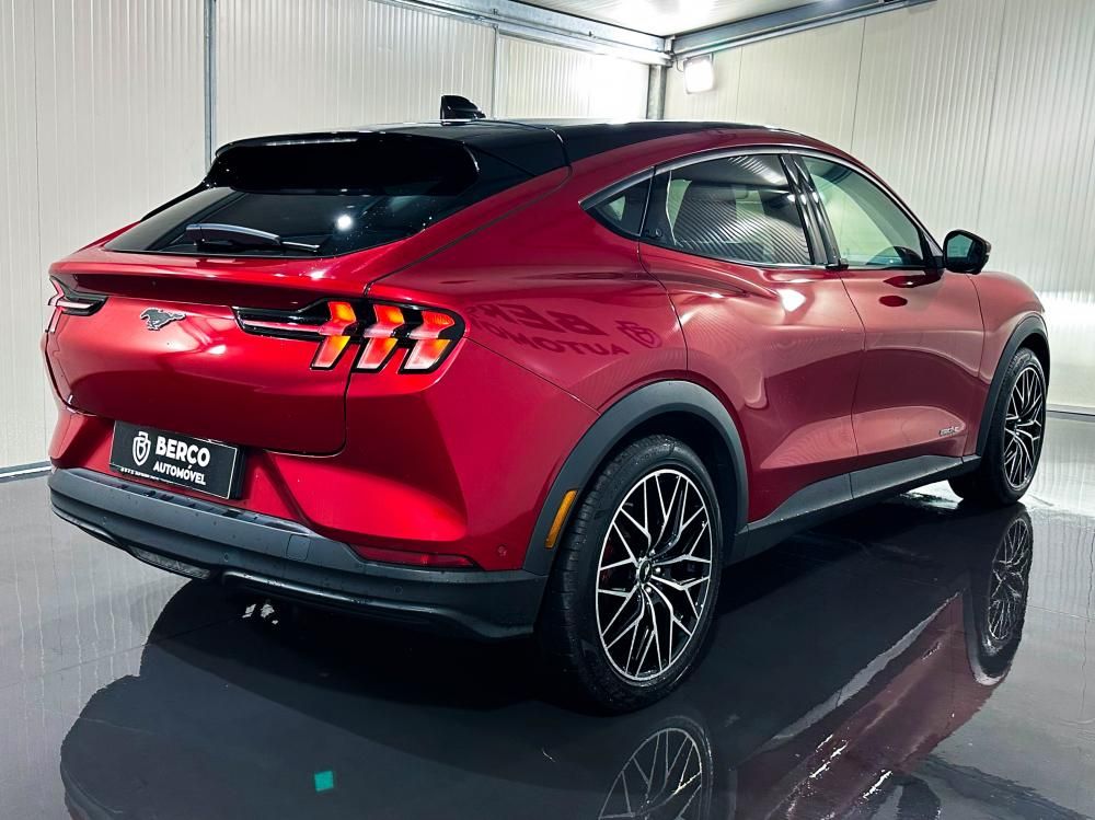 ford-mustang-mach-e-2021-eletrico-0cc