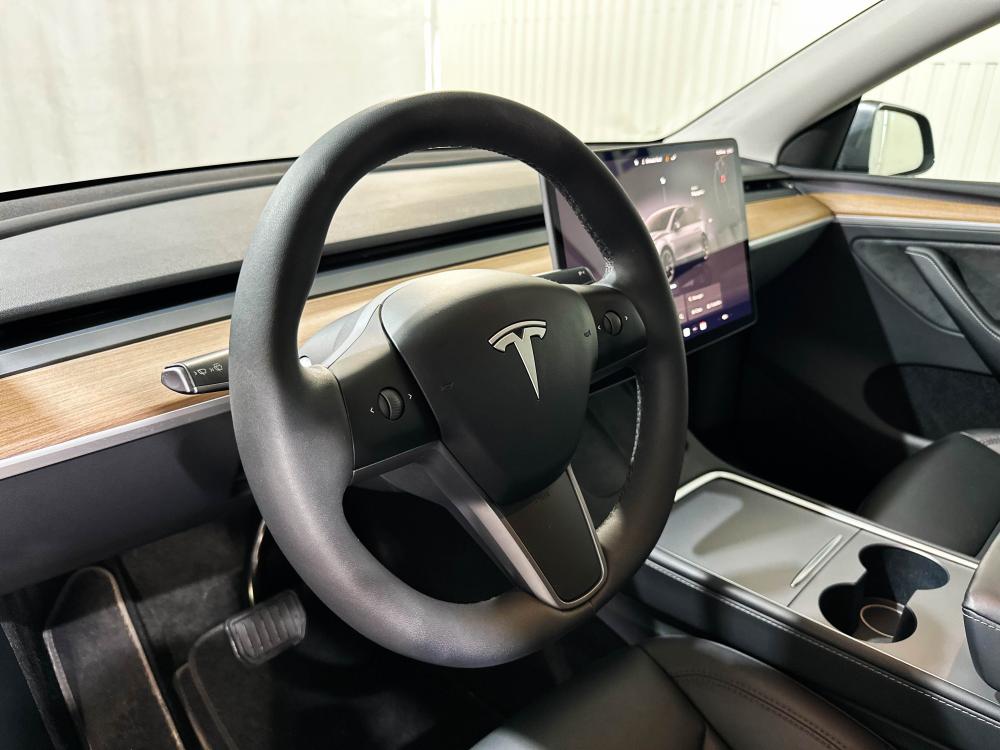 tesla-model-y-2023-eletrico-0cc