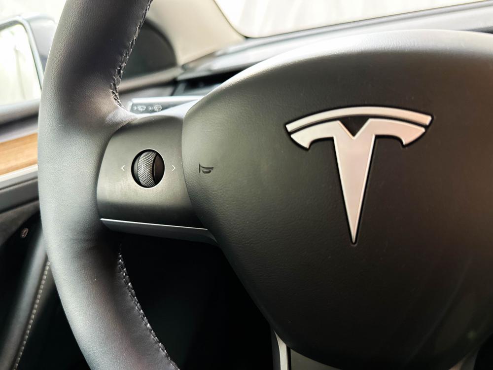 tesla-model-y-2023-eletrico-0cc