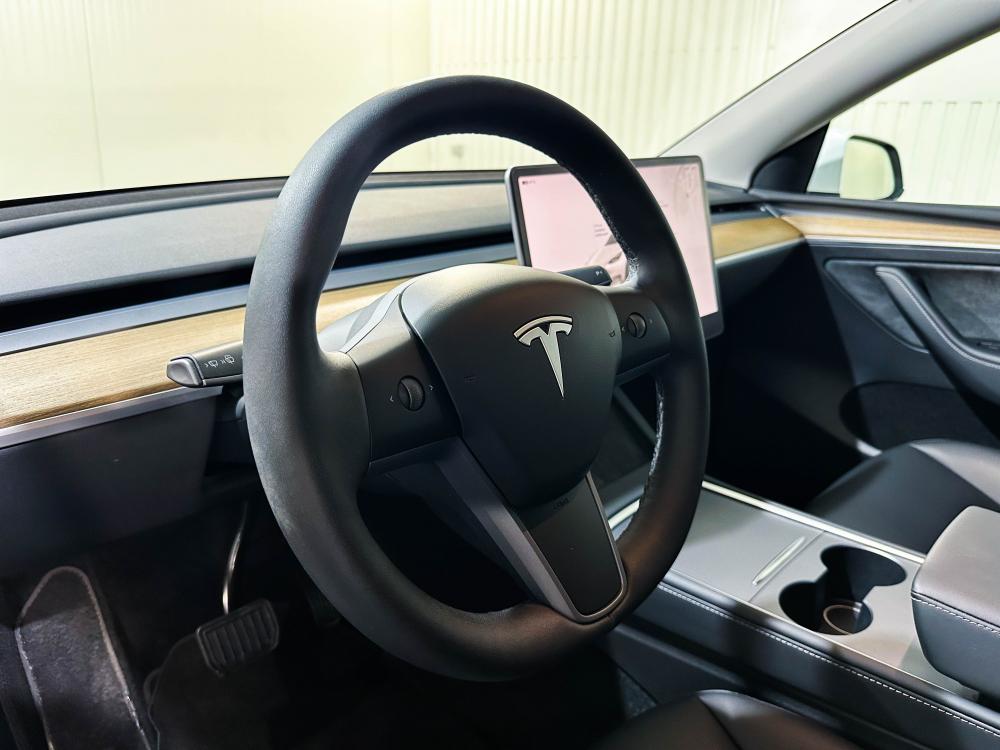 tesla-model-y-2022-eletrico-0cc