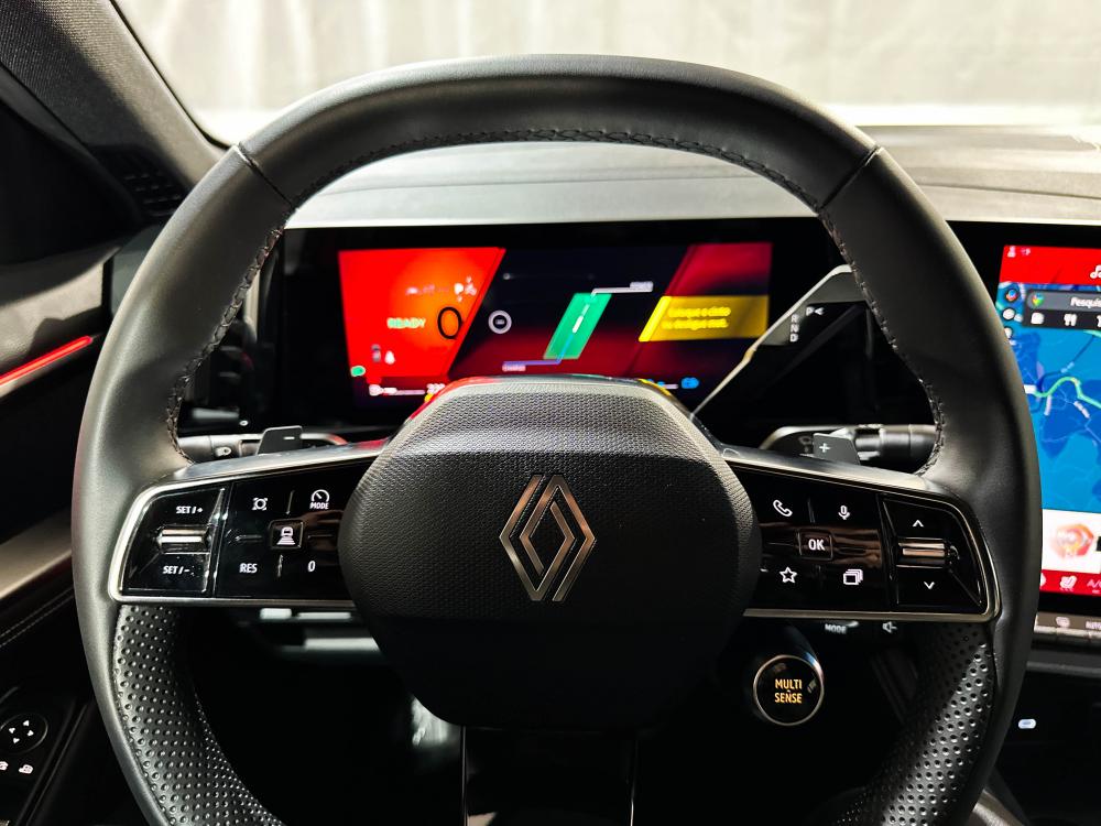 renault-rafale-2025-hibrido-a-gasolina-1199cc