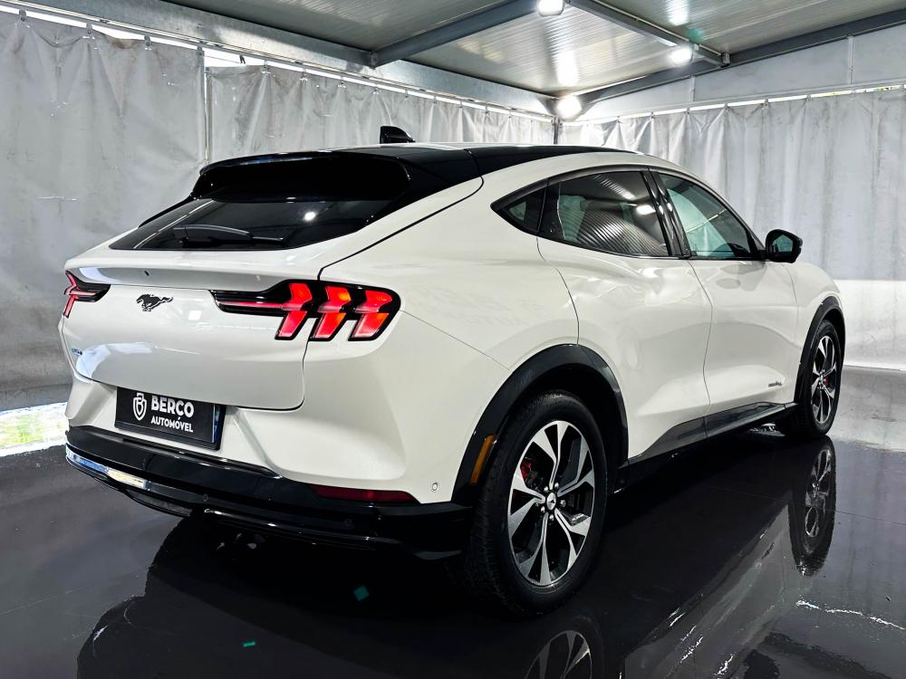 ford-mustang-mach-e-2023-eletrico-0cc