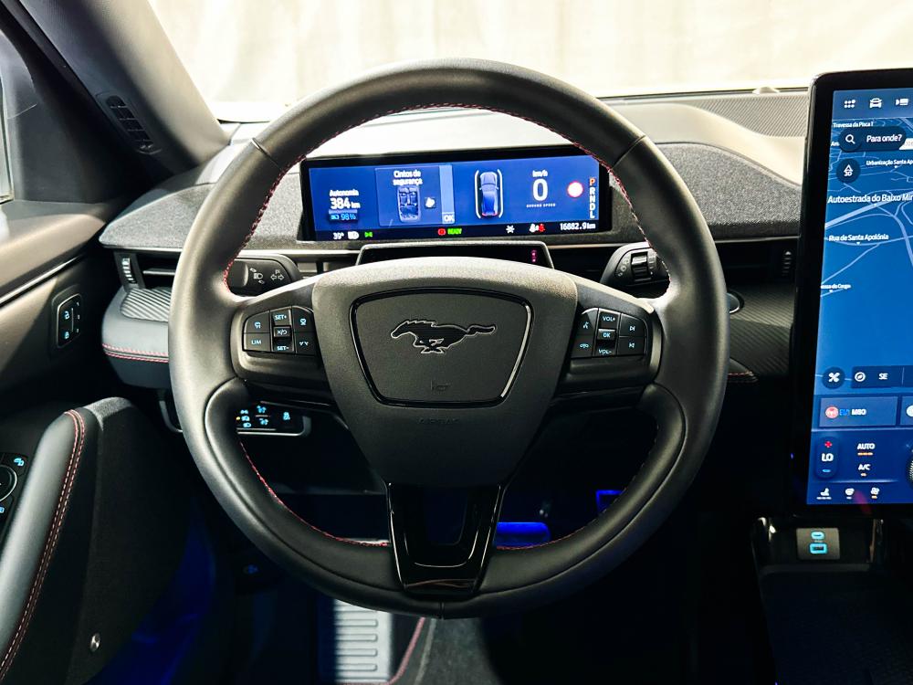 ford-mustang-mach-e-2023-eletrico-0cc