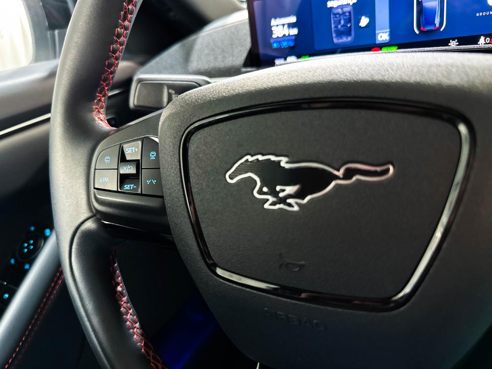 ford-mustang-mach-e-2023-eletrico-0cc