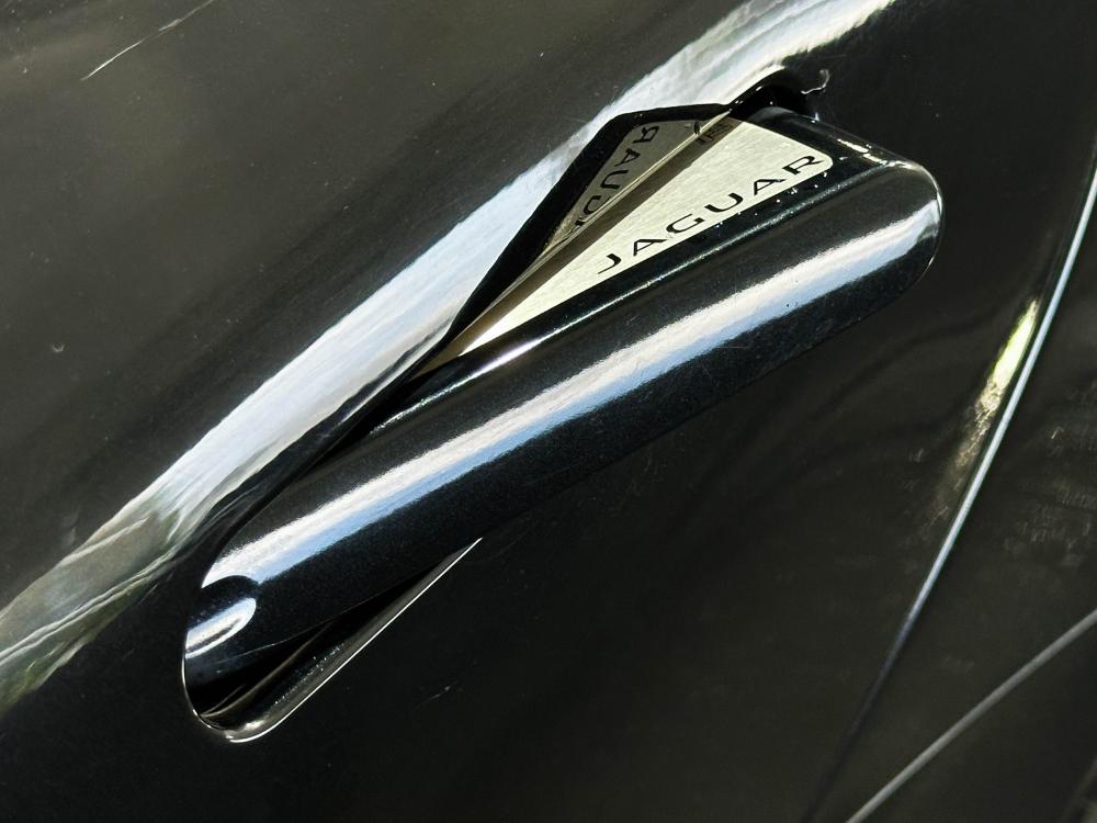 jaguar-f-type-2020-gasolina-1997cc