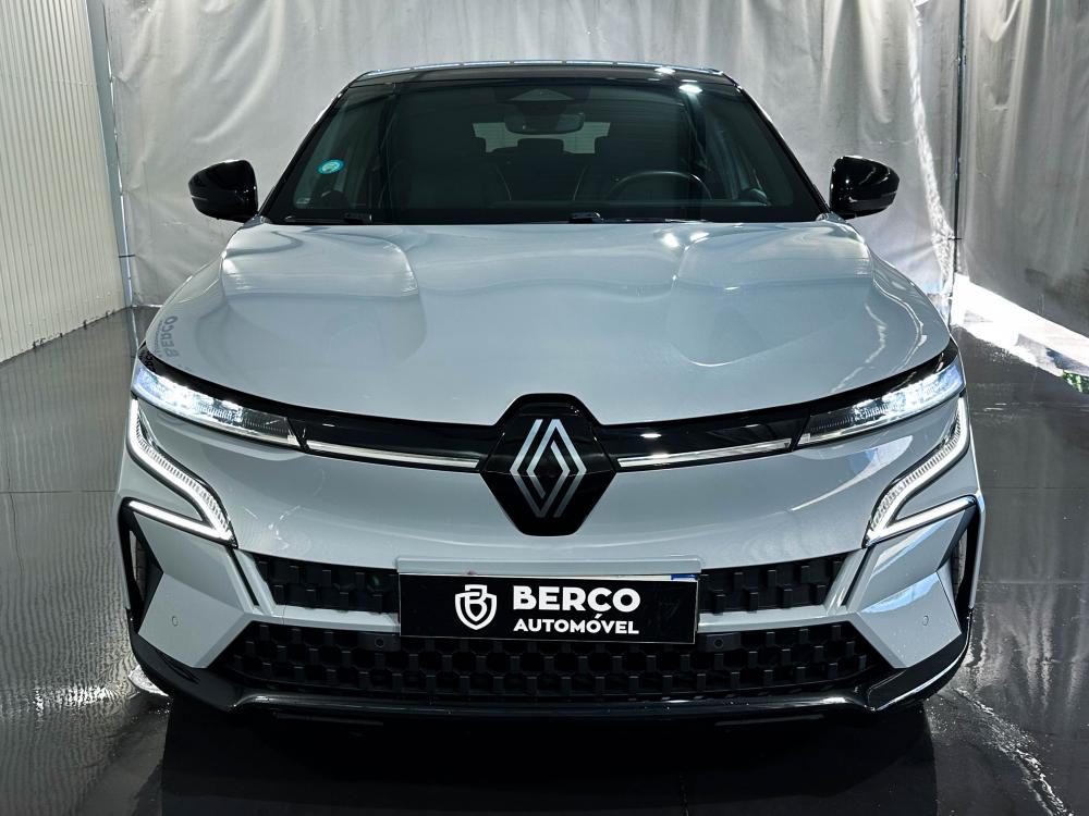 renault-megane-e-tech-2022-eletrico-0cc