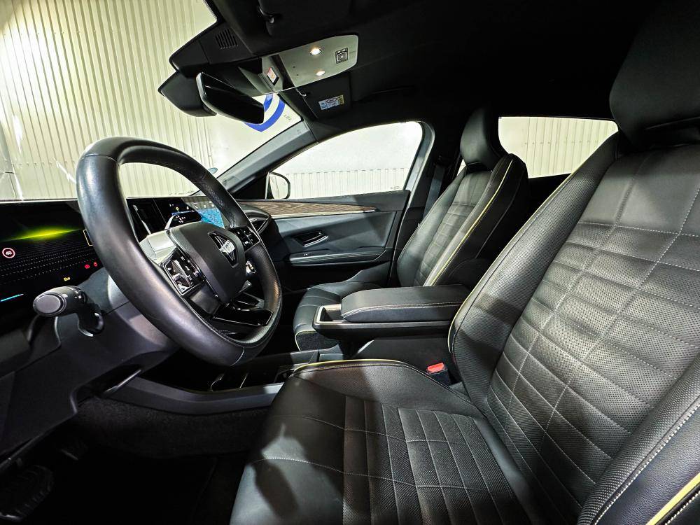 renault-megane-e-tech-2022-eletrico-0cc