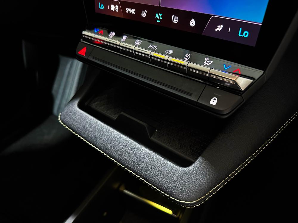 renault-megane-e-tech-2022-eletrico-0cc