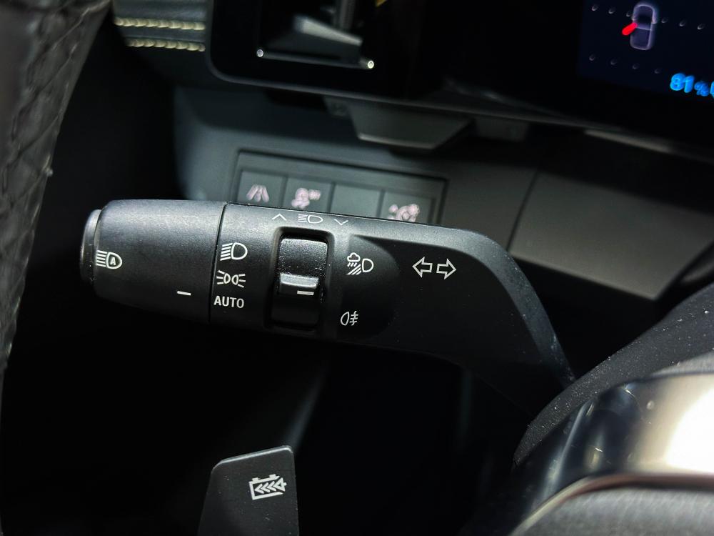 renault-megane-e-tech-2022-eletrico-0cc