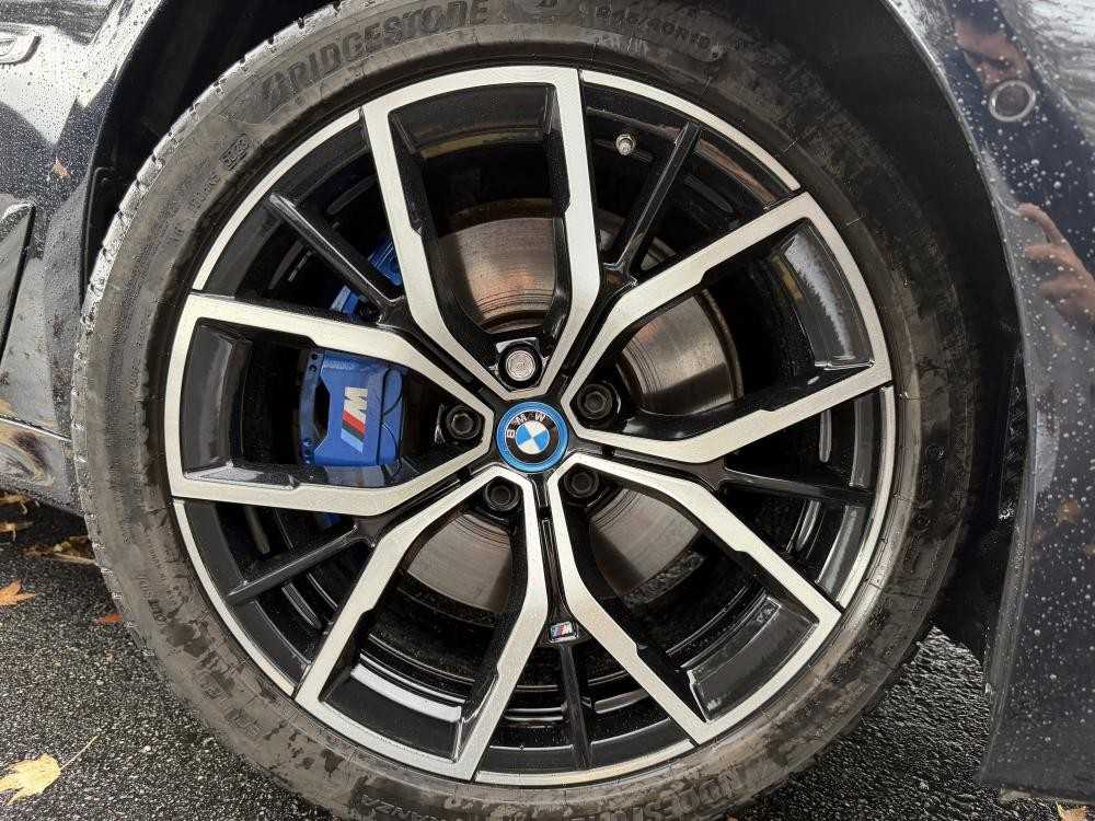 bmw-serie-5-2023-hibrido-a-gasolina-1998cc