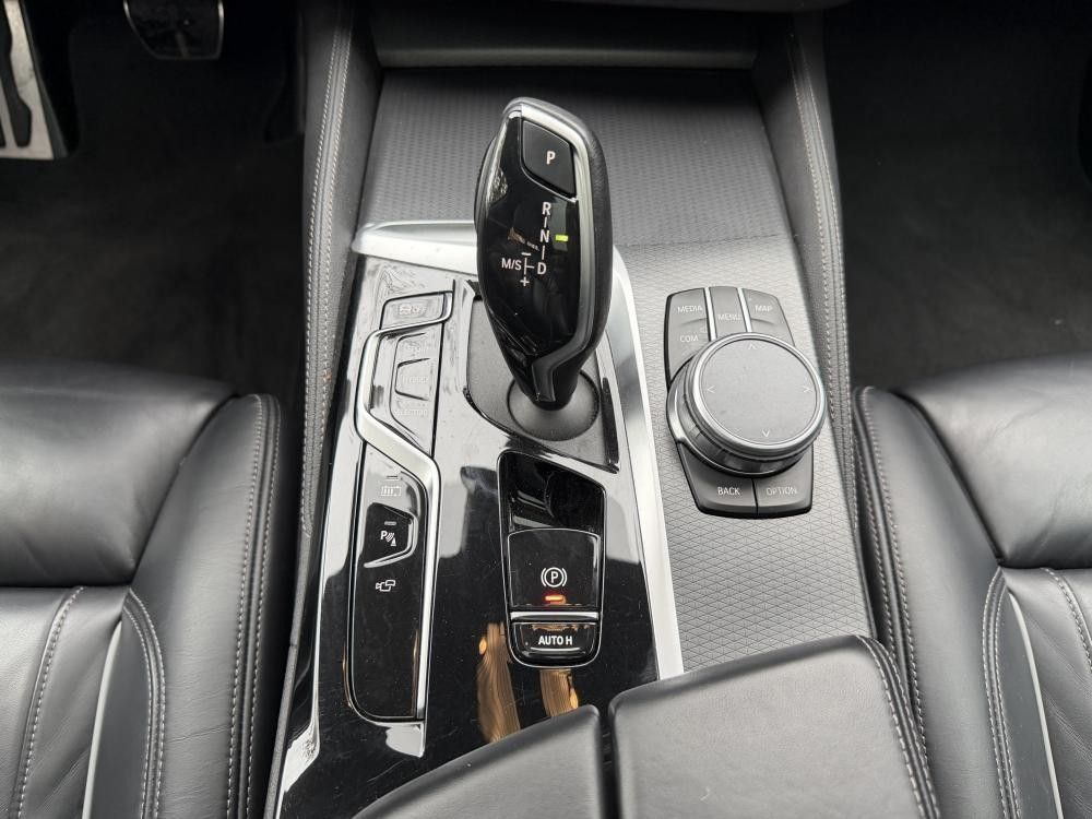 bmw-serie-5-2023-hibrido-a-gasolina-1998cc