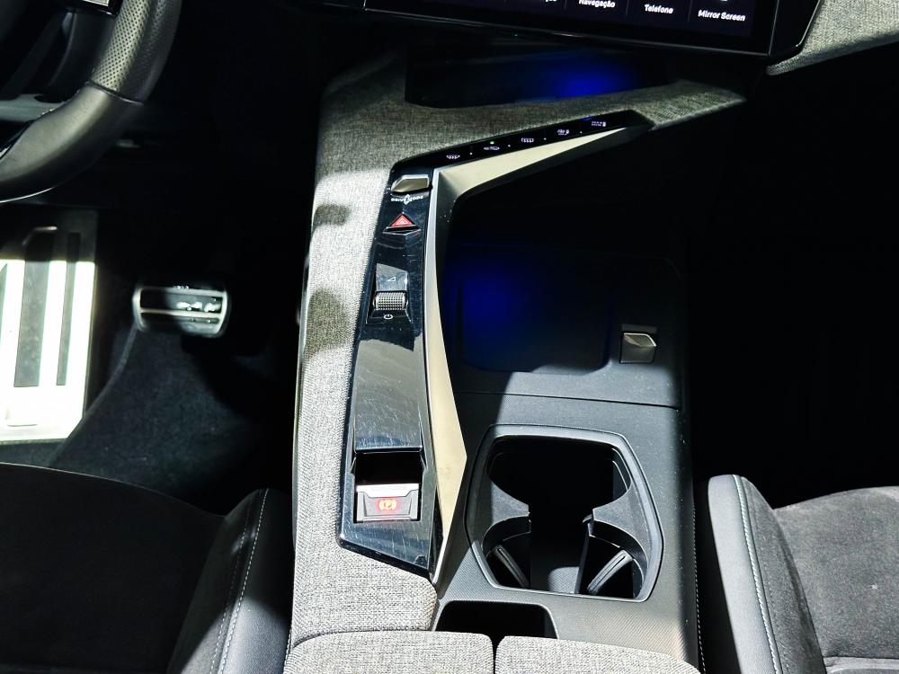 peugeot-e-3008-2024-eletrico-0cc