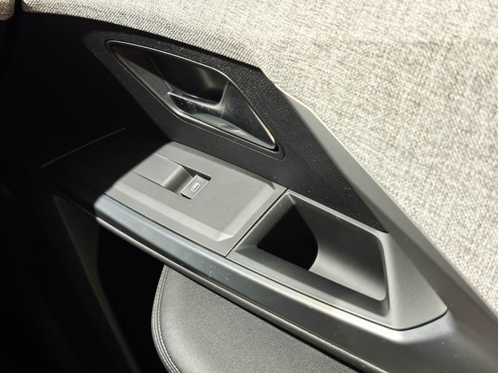 peugeot-e-3008-2024-eletrico-0cc