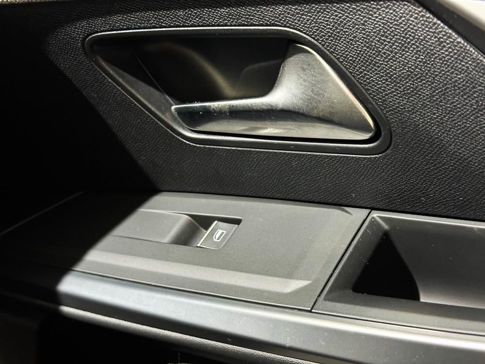 peugeot-e-3008-2024-eletrico-0cc