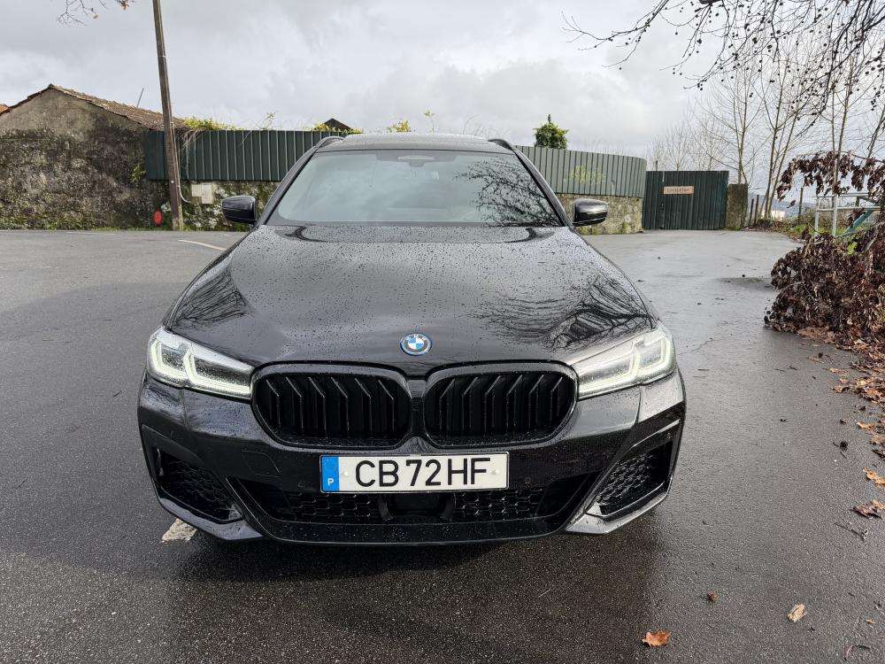 bmw-serie-5-2023-hibrido-a-gasolina-1998cc