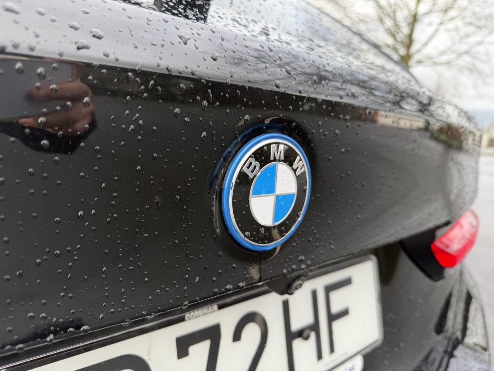 bmw-serie-5-2023-hibrido-a-gasolina-1998cc