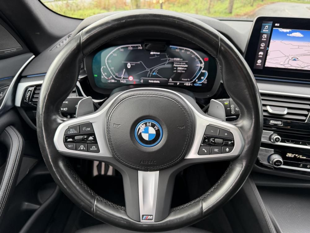 bmw-serie-5-2023-hibrido-a-gasolina-1998cc
