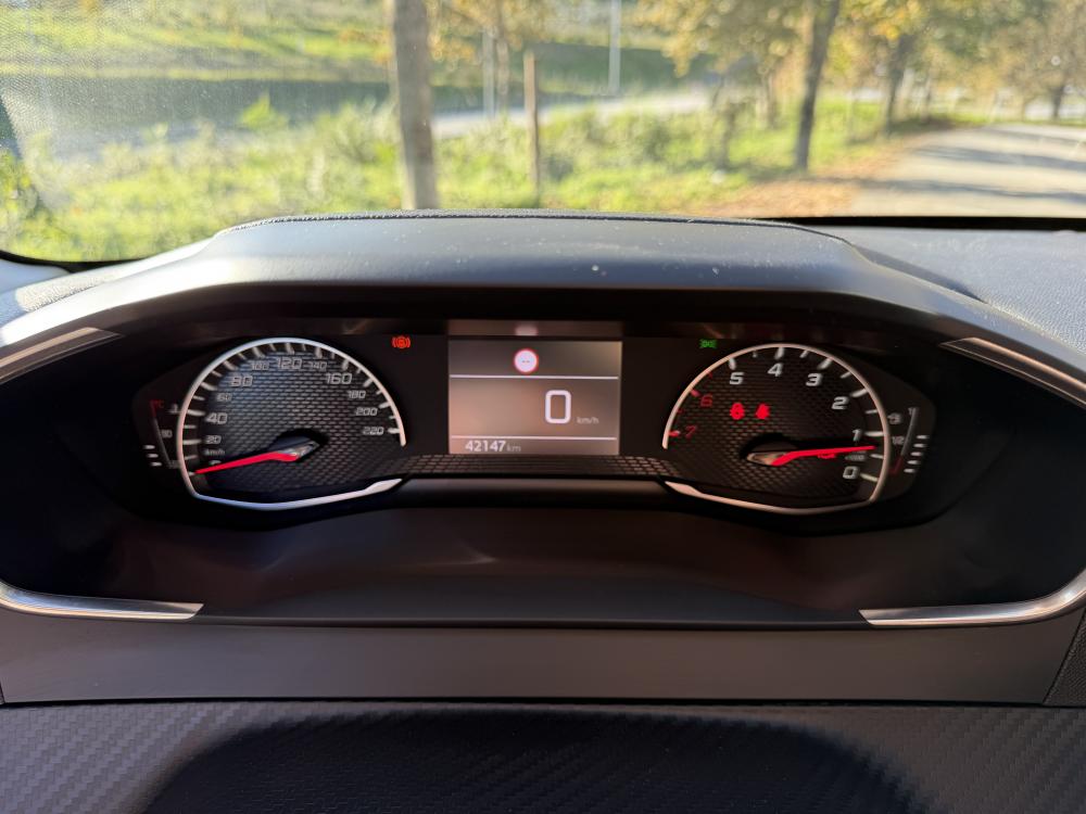 peugeot-208-2024-gasolina-1199cc