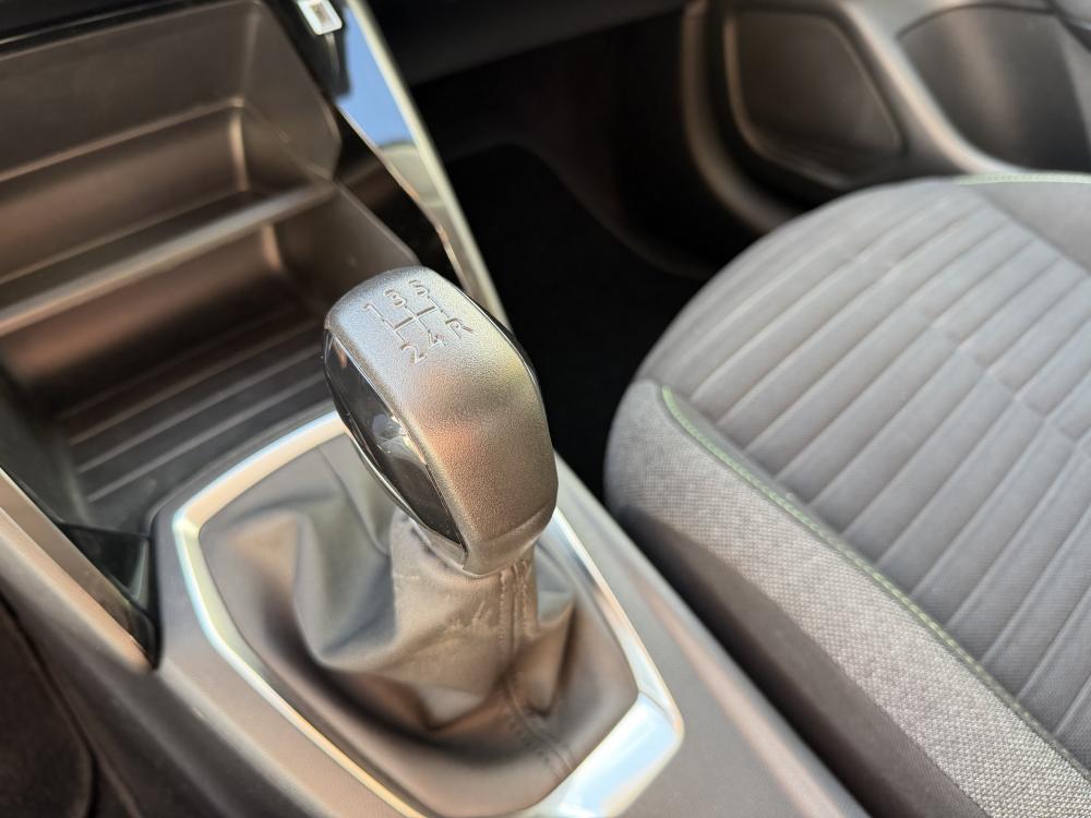 peugeot-208-2024-gasolina-1199cc